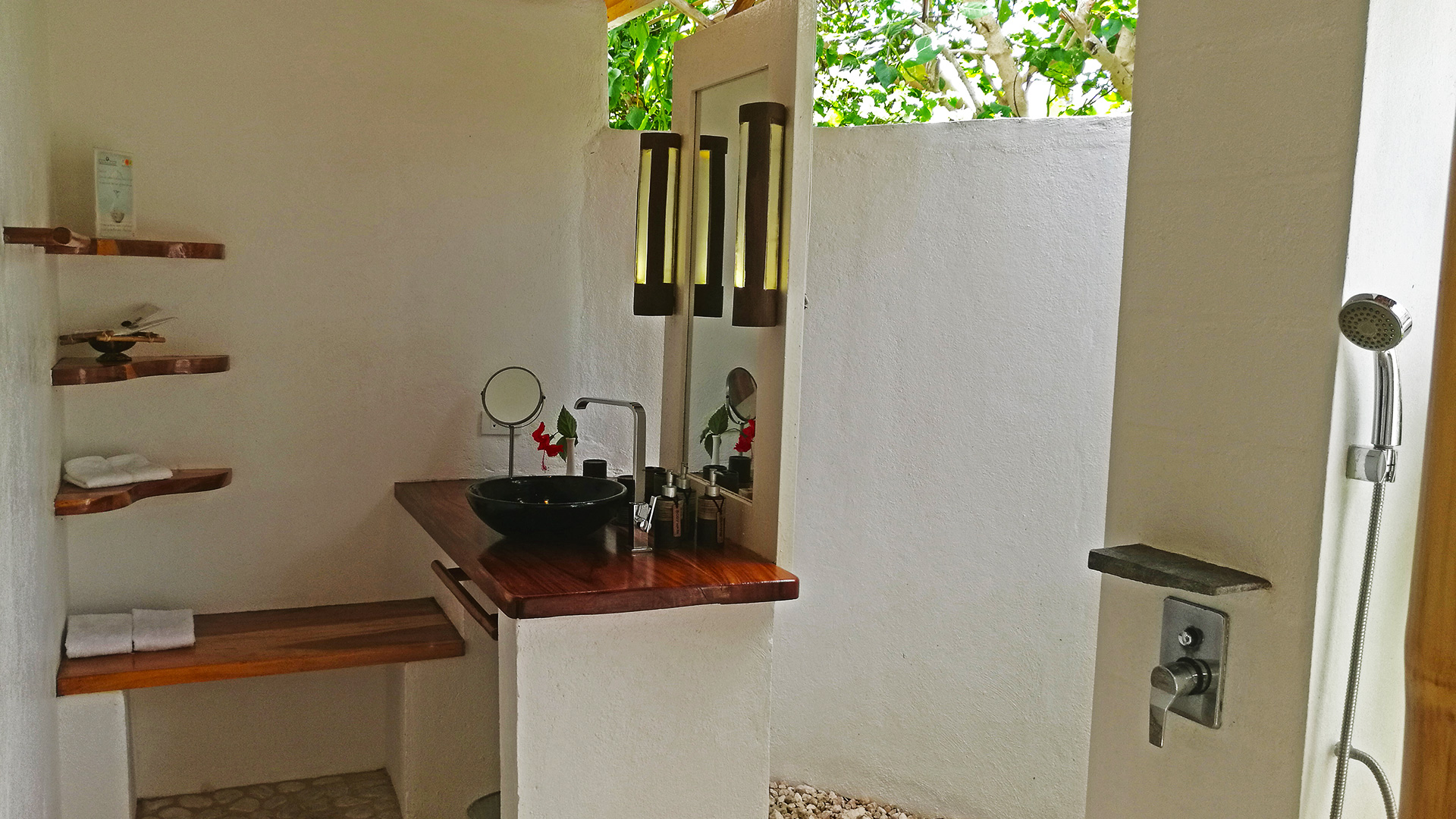 Badezimmer Deluxe Villen Kawayan Holiday Resort Siquijor