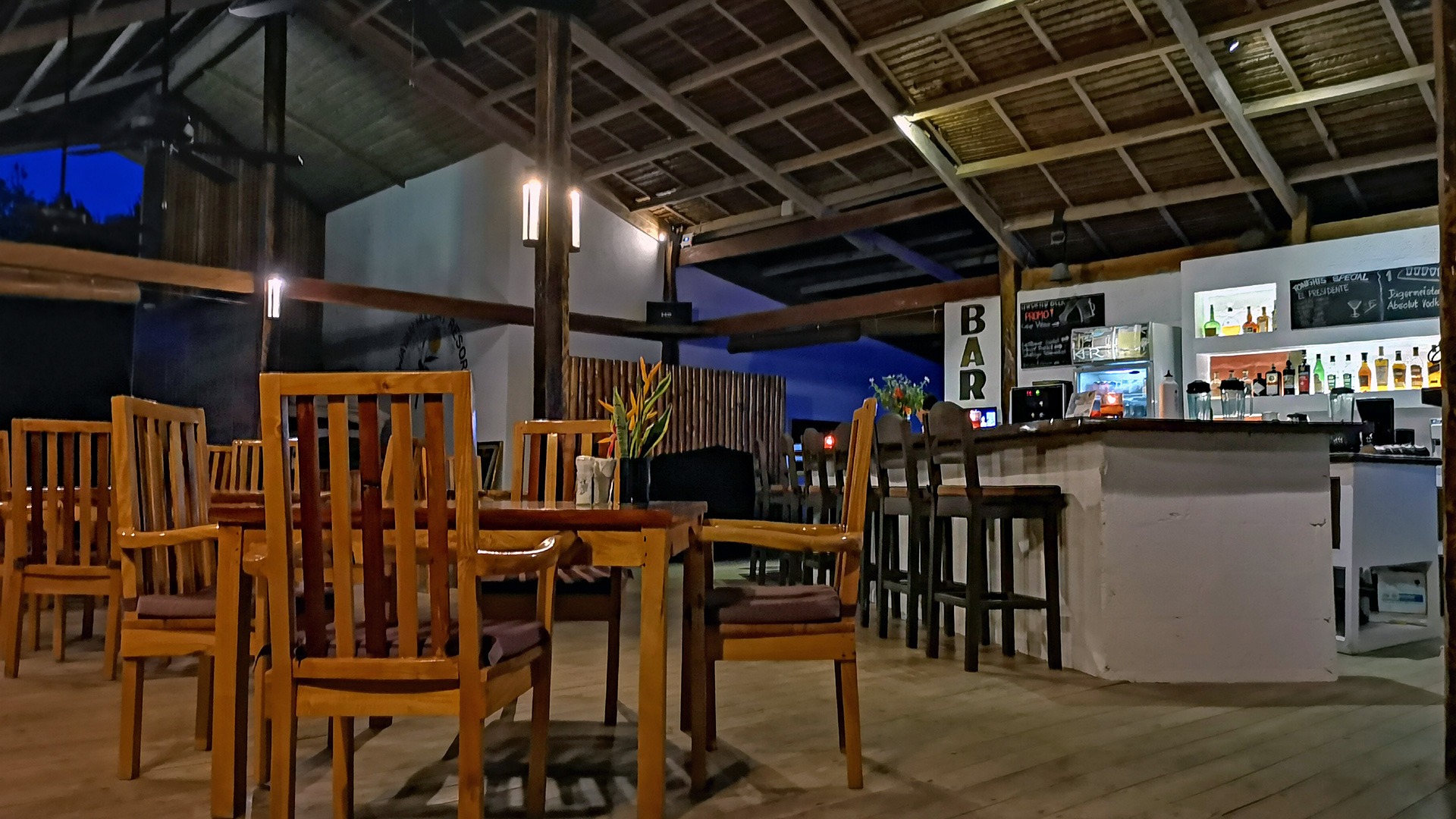 Restaurant Bar Kawayan Holiday Resort Siquijor